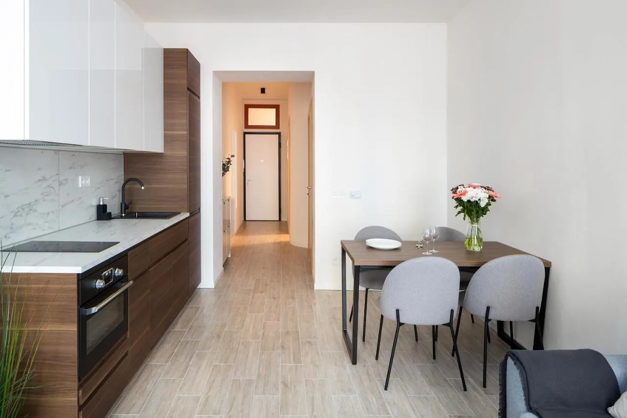 Prague Days - Minimalist Apartment - Easy City Access 0*,  Τσεχία