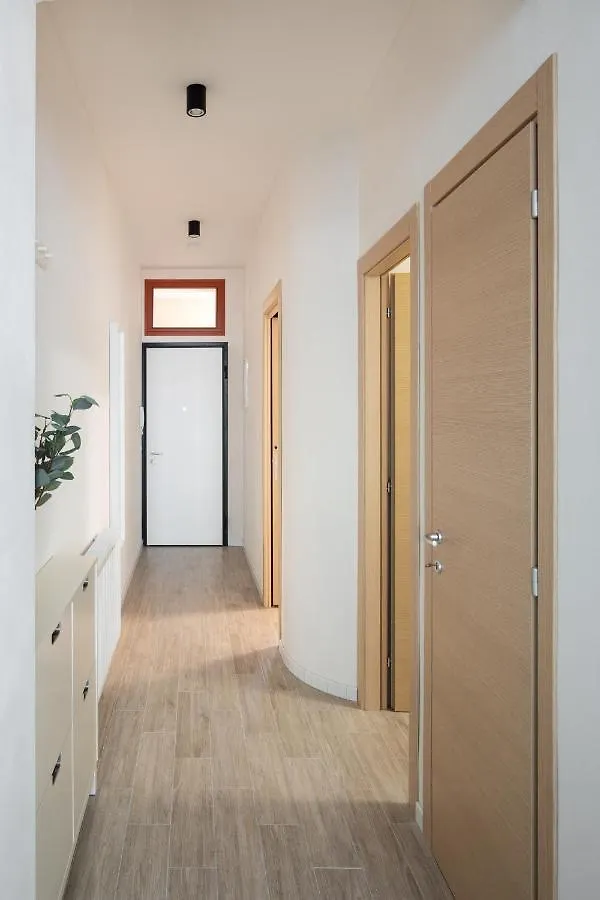 Prague Days - Minimalist Apartment - Easy City Access